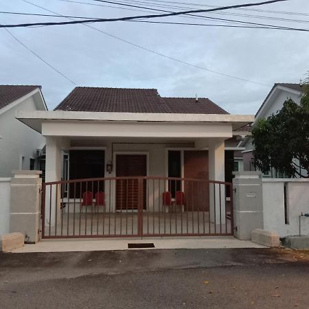 Friendly Homestay Malacca Exterior foto